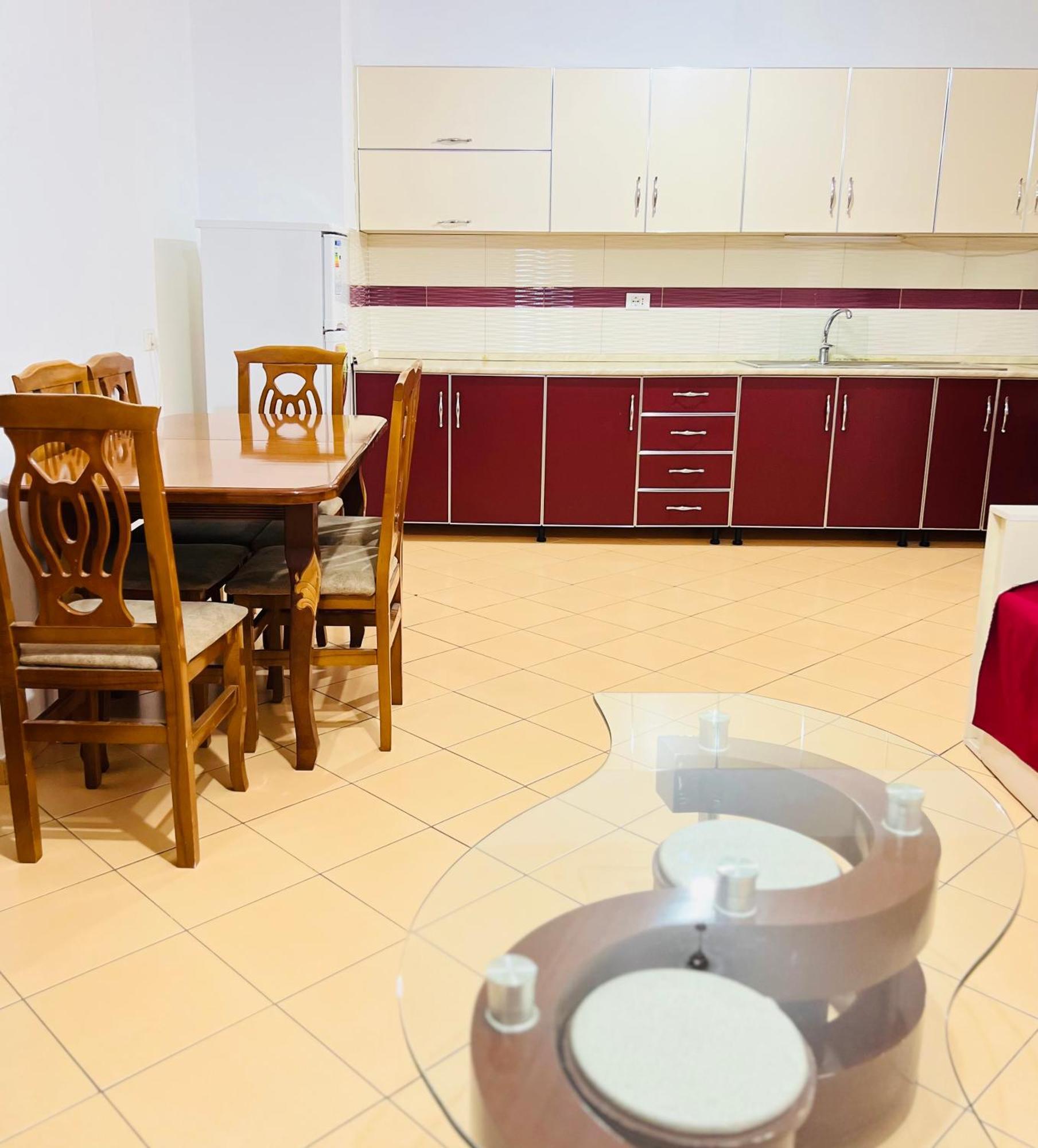 Leonard Apartment Tirana Buitenkant foto