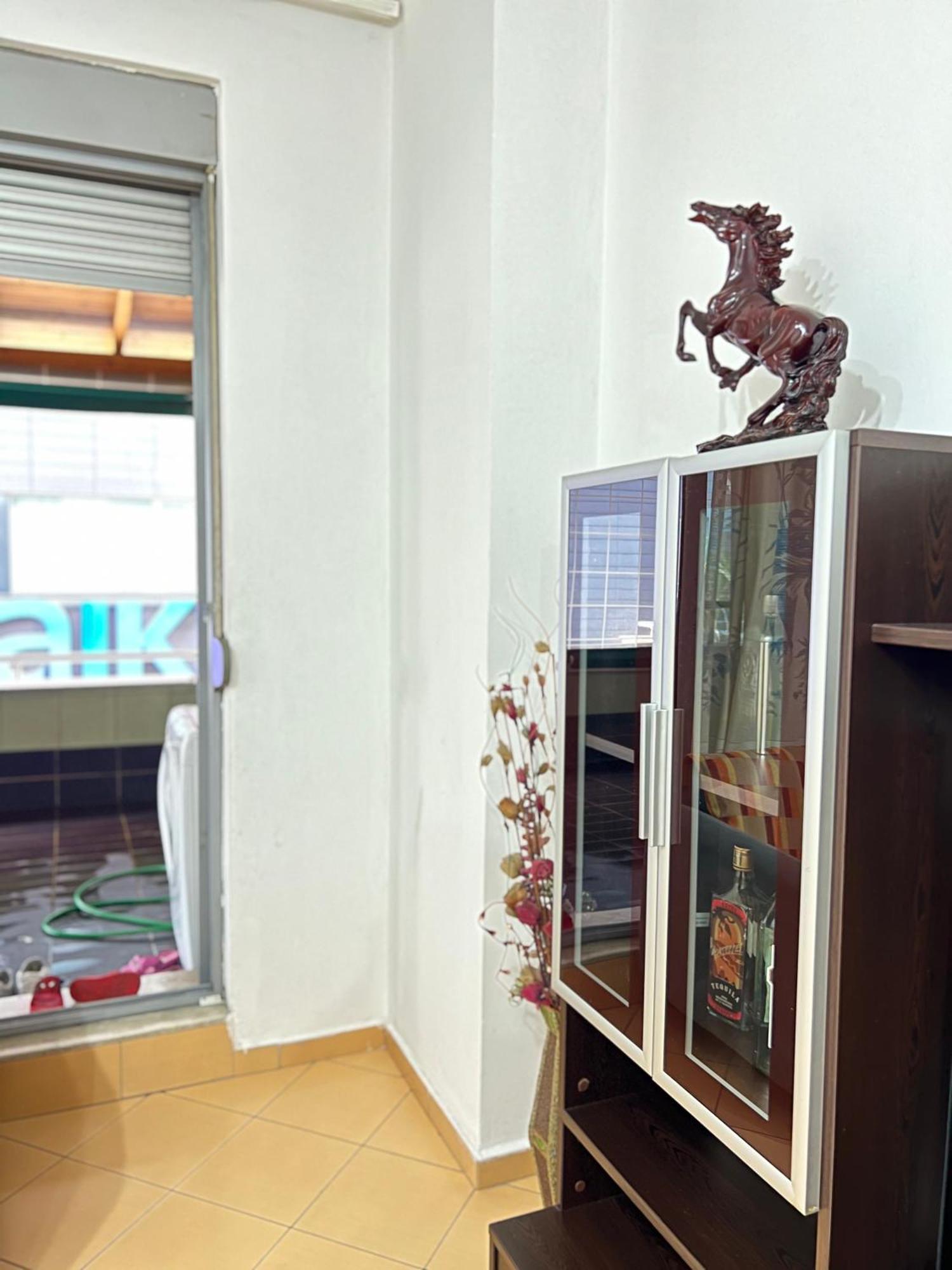 Leonard Apartment Tirana Buitenkant foto